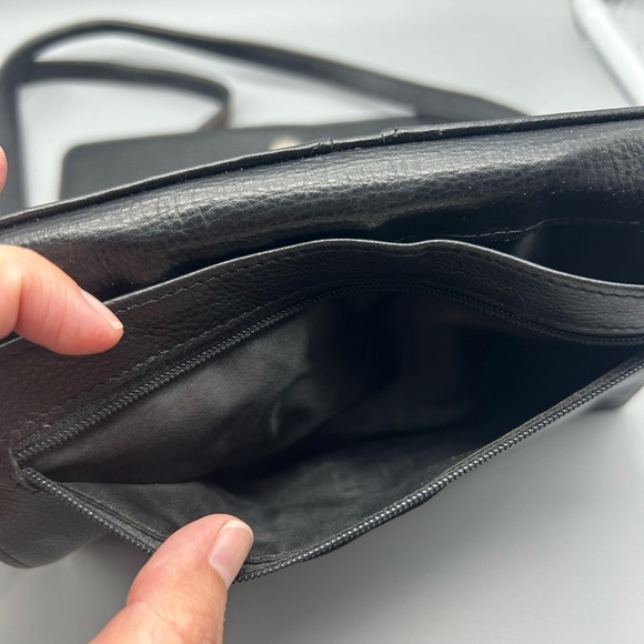 Vintage Brighton Crossbody Purse - Picture 15 of 16